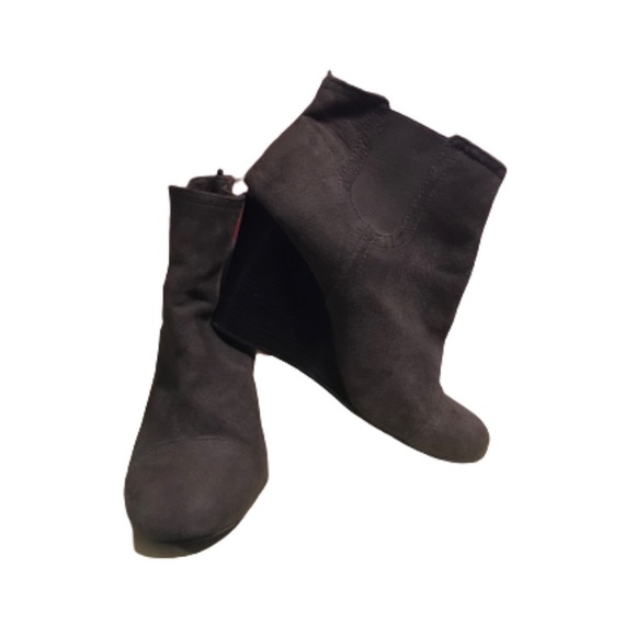 Old navy brown wedge booties - Picture 5 of 5